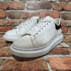 Men's Alexander McQueen Oversized Sneaker in White/Black sz 43 US 10